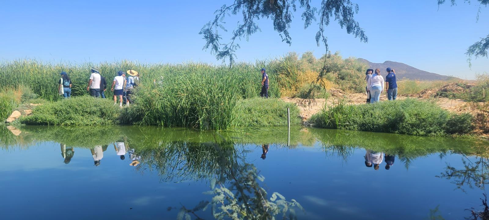 PERSONAL DE EMBOTELLADORA LOCAL REALIZA RECORRIDO POR LA PLANTA DE TRATAMIENTO DE AGUAS RESIDUALES LAS ARENITAS