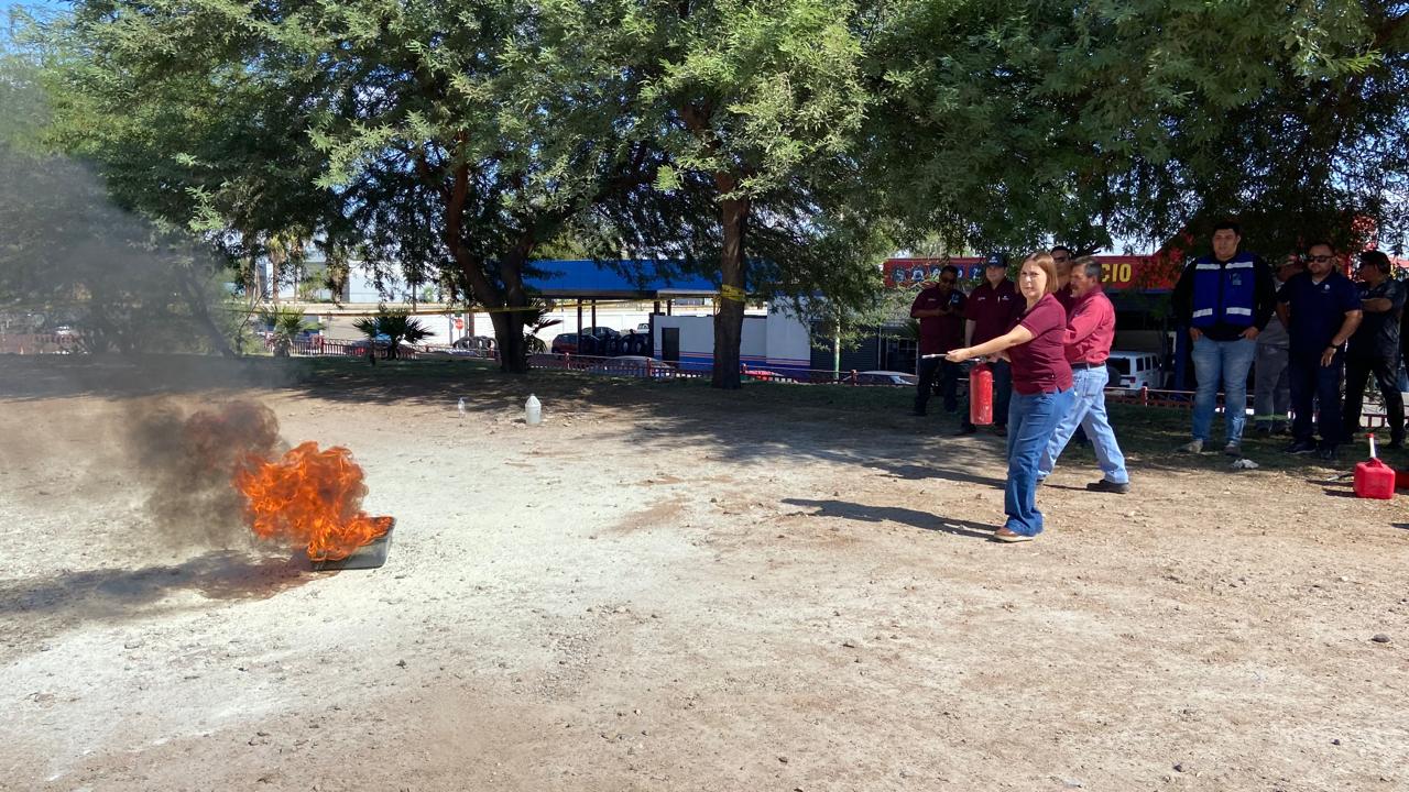 PERSONAL DE LA CESPM RECIBE CAPACITACIÓN EN EL USO Y MANEJO DE EXTINTORES