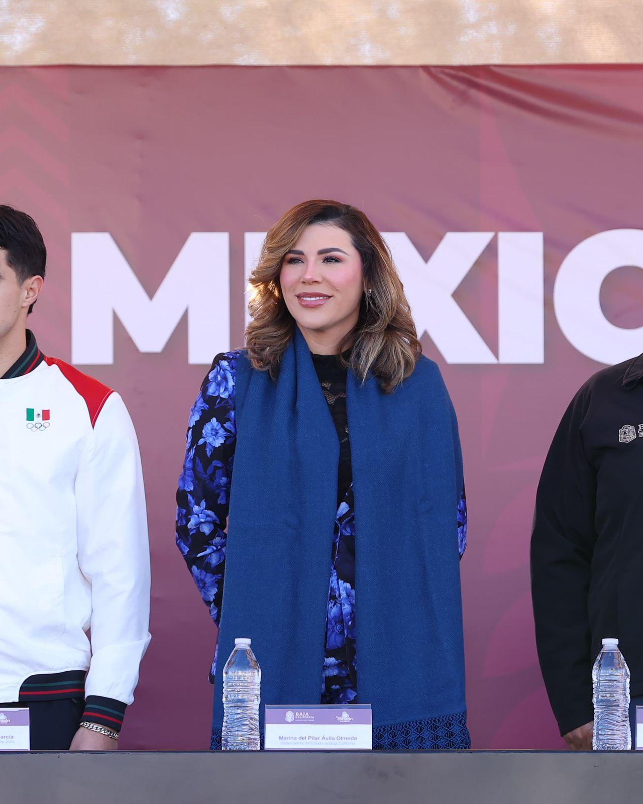 GOBERNADORA MARINA DEL PILAR ENCABEZA DESFILE CÍVICO-MILITAR EN MEXICALI POR EL 114 ANIVERSARIO DE LA REVOLUCIÓN MEXICANA