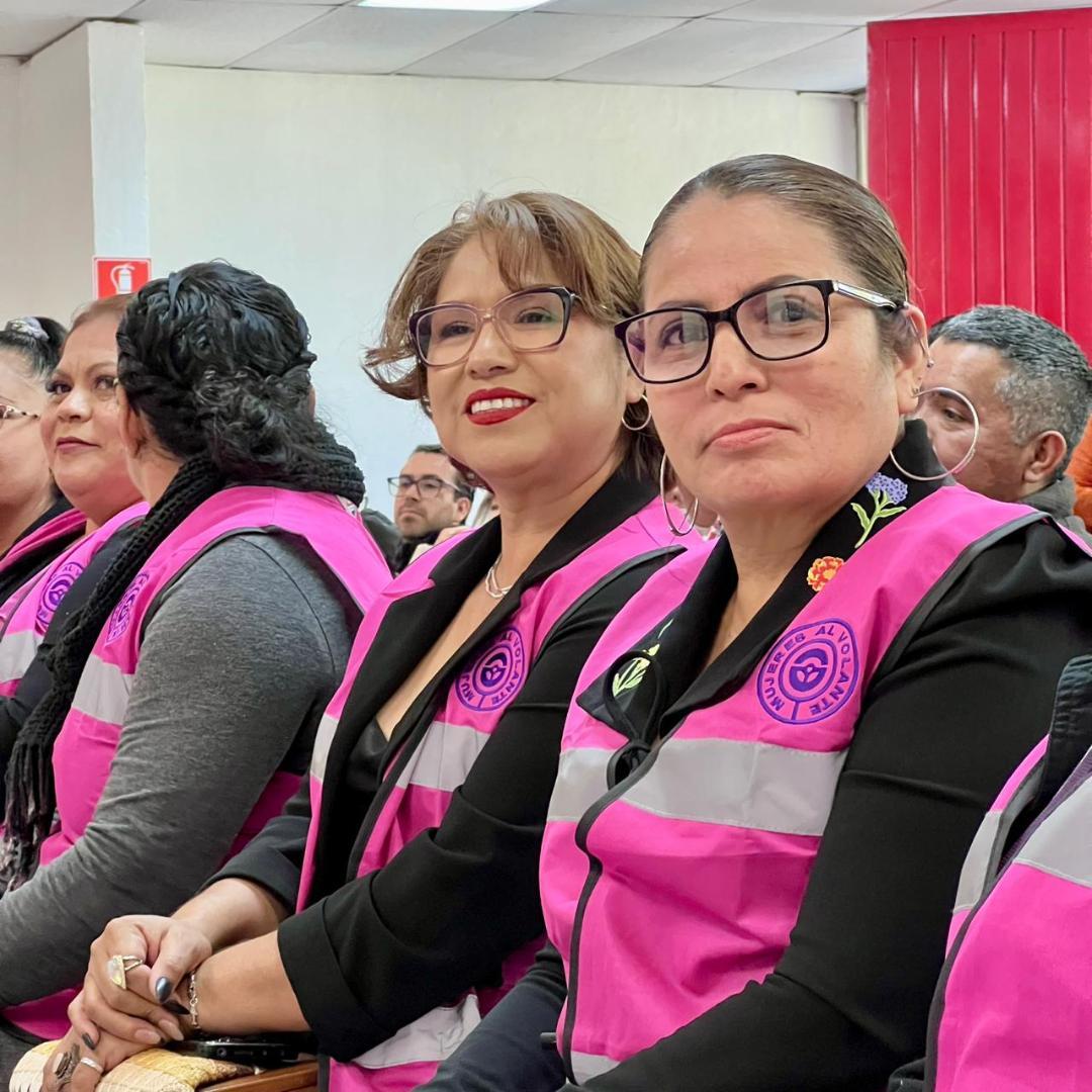 Se gradúan alumnas de la tercera generación de “Mujeres al volante”