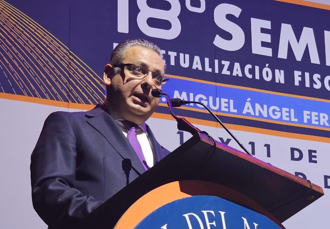 Participan Notarios de Baja California en 18 Seminario de Actualización Fiscal y Administrativa