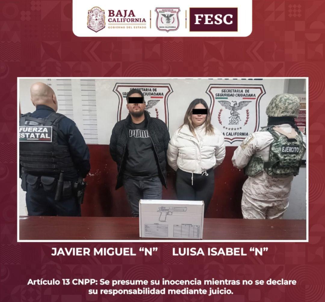 Detienen FESC y defensa a hombre y mujer en posesión de un arma de fuego en Mexicali