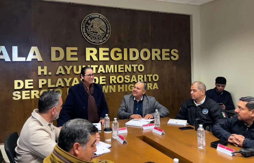 Presidenta municipal Rocio Adame encabeza mesa de seguridad, refrendando el compromiso por la paz en Rosarito