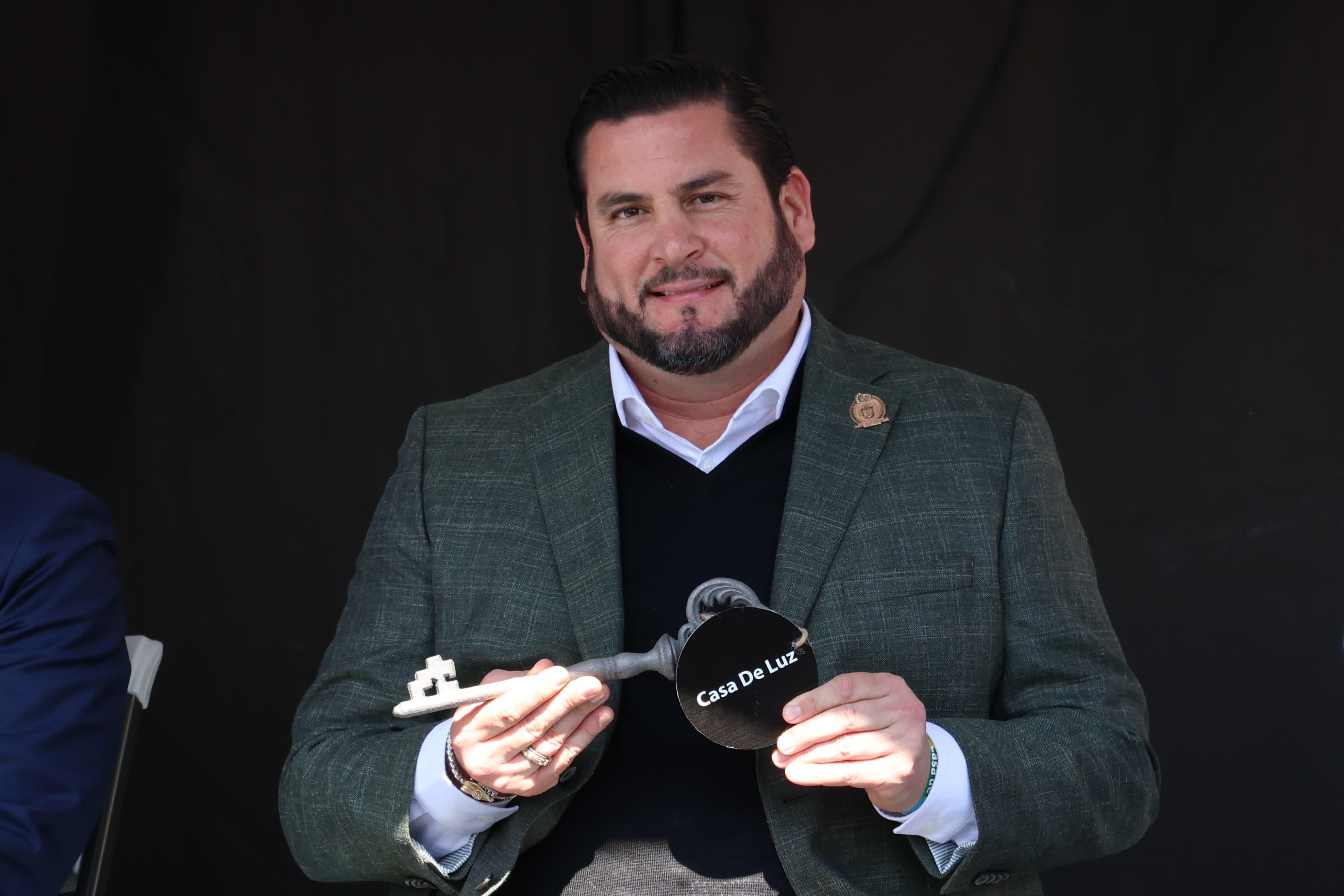 Participa Ismael Burgueño en la apertura del albergue Casa de Luz Tijuana