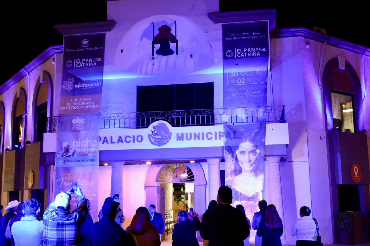 Tecate ilumina de azul su Palacio Municipal en conmemoración del Día Internacional del Hombre