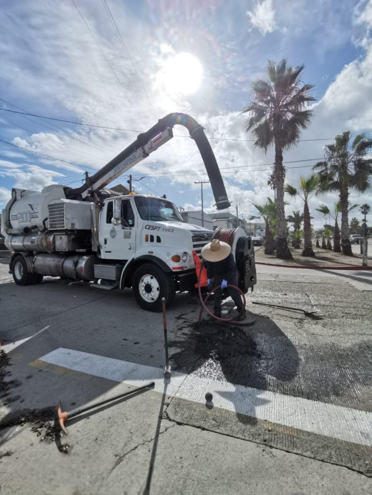 Refuerza CESPT trabajos de desazolve en Tijuana
