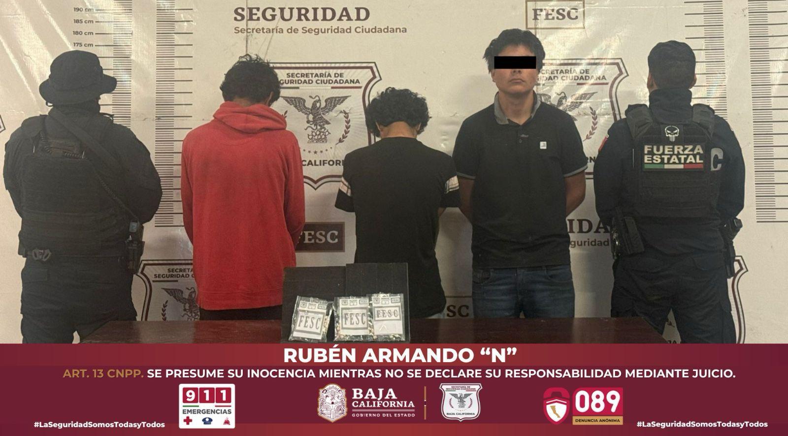 Fuerza estatal detiene a tres personas y asegura metanfetamina en Tijuana