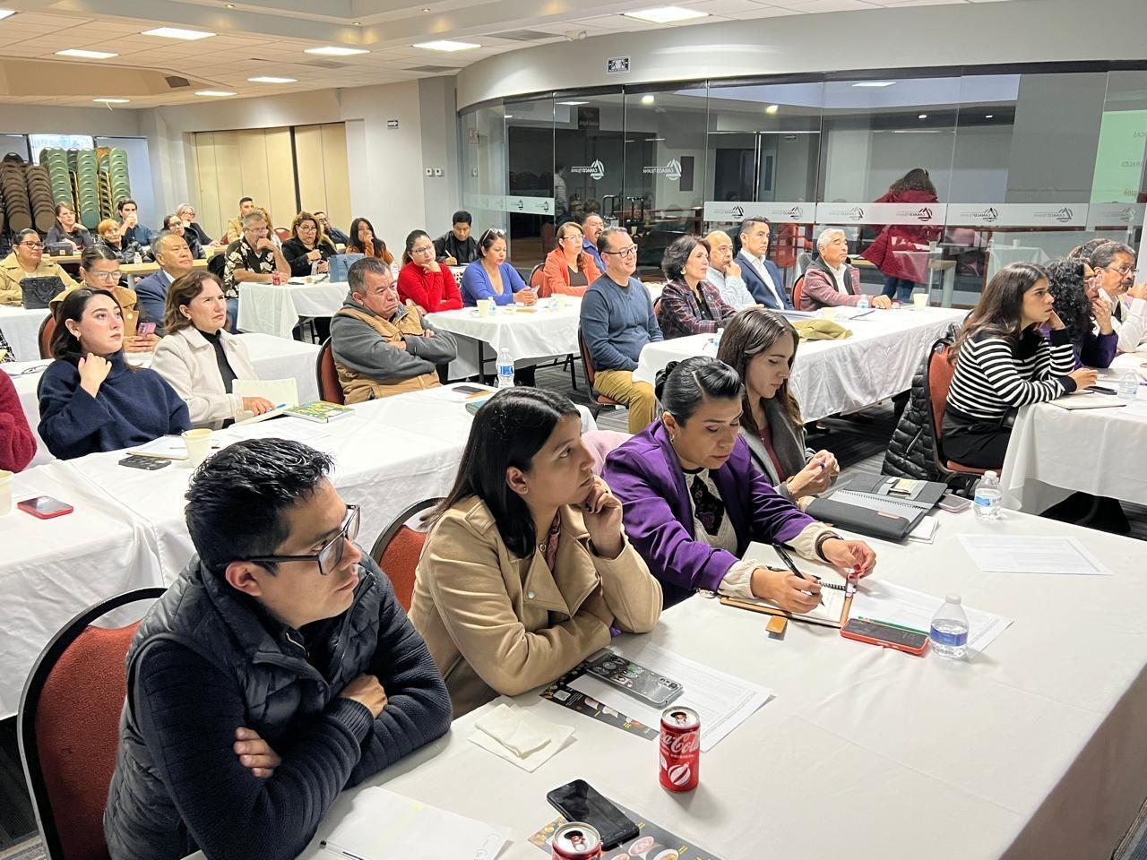 Concluye APIT curso de “Derecho Inmobiliario” para brindar certeza al sector