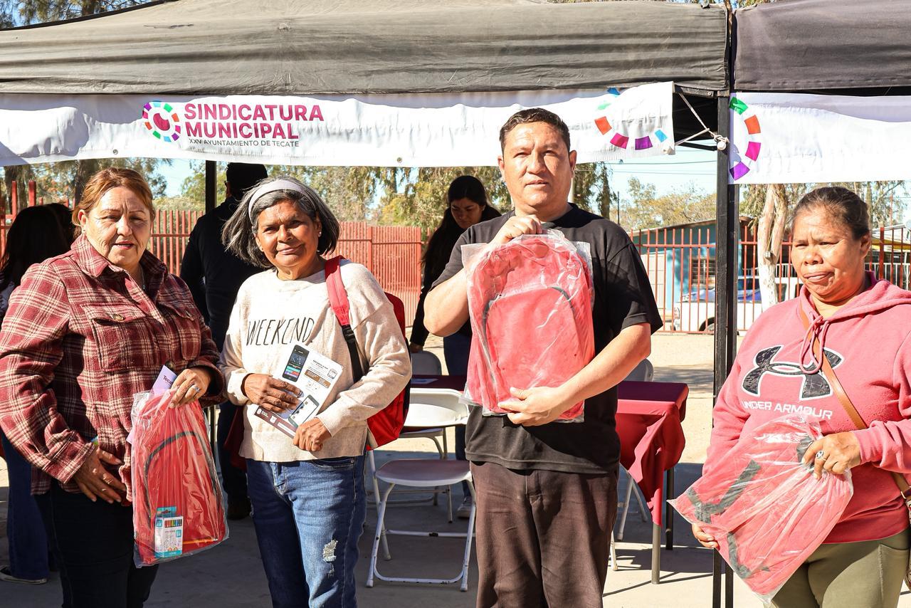 Acerca gobierno de Tecate servicios municipales a “El Hongo”