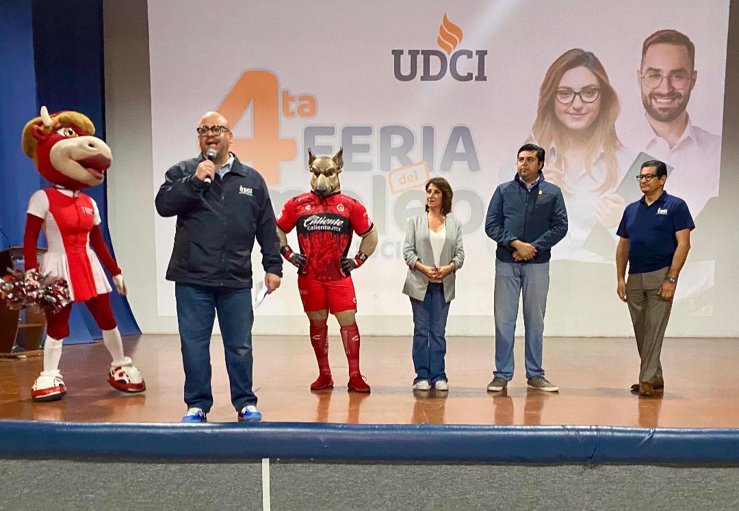 Conecta “Feria del Empleo UDCI” a jóvenes con el sector productivo