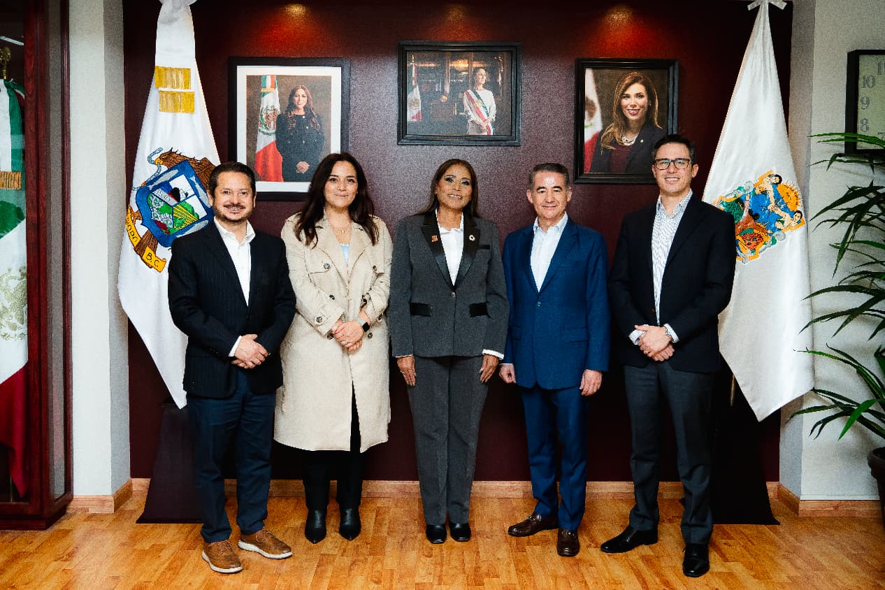 Fortalece Claudia Agatón relación con Sempra Infraestructura