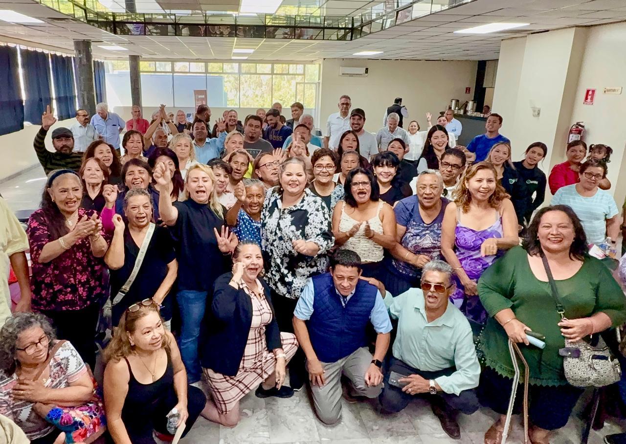 EVANGELINA MORENO LLEVA HERRAMIENTAS DE VIDA A MÁS DE 2,600 PERSONAS CON “CHARLAS CON CAFÉ”