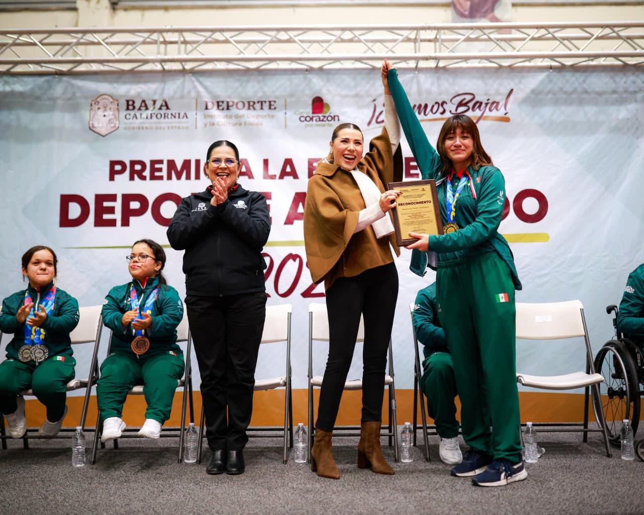 DISTINGUE GOBERNADORA MARINA DEL PILAR A DEPORTISTAS DE BC POR SU DESEMPEÑO EN PARALIMPIADA CONADE Y JUEGOS PARAPANAMERICANOS 2025