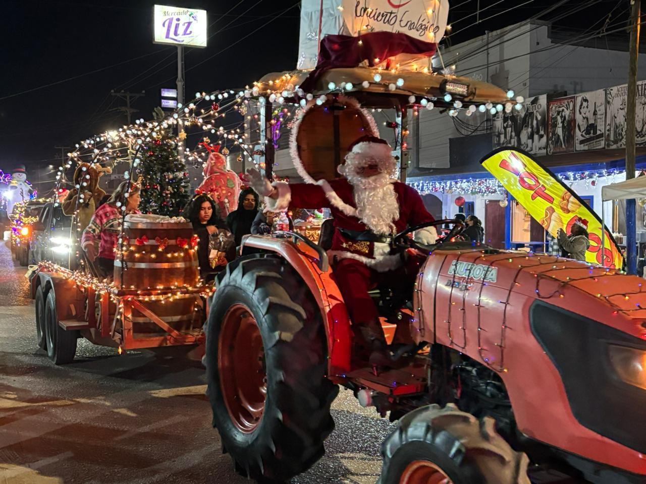 Desfile navideño reúne al Valle en un mismo recorrido: Marco Estudillo Bernal