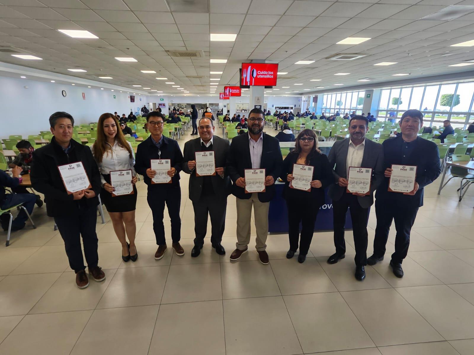 Entrega COEPRIS BC distintivo pase a comedores industriales de Hyundai