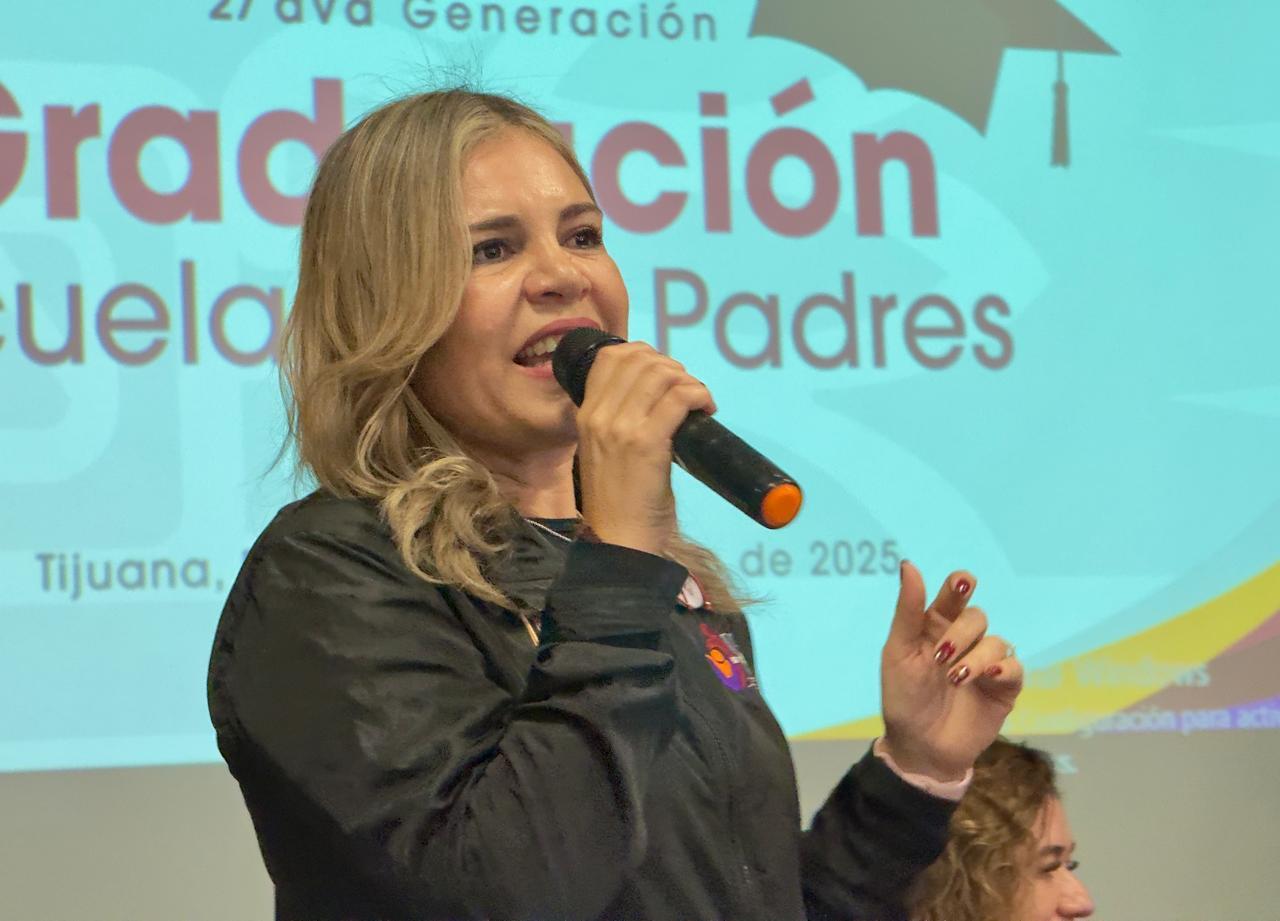 Concluye DIF Tijuana curso de Escuela para Madres y Padres
