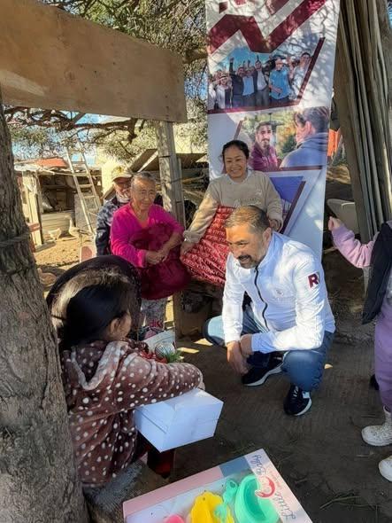 Ramón Vázquez Valadez fortalece lazos comunitarios durante convivencia navideña en Tijuana