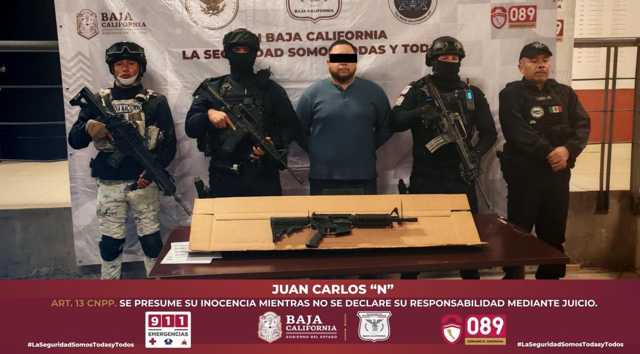 Autoridades detienen en Tijuana a hombre en poder de un arma larga