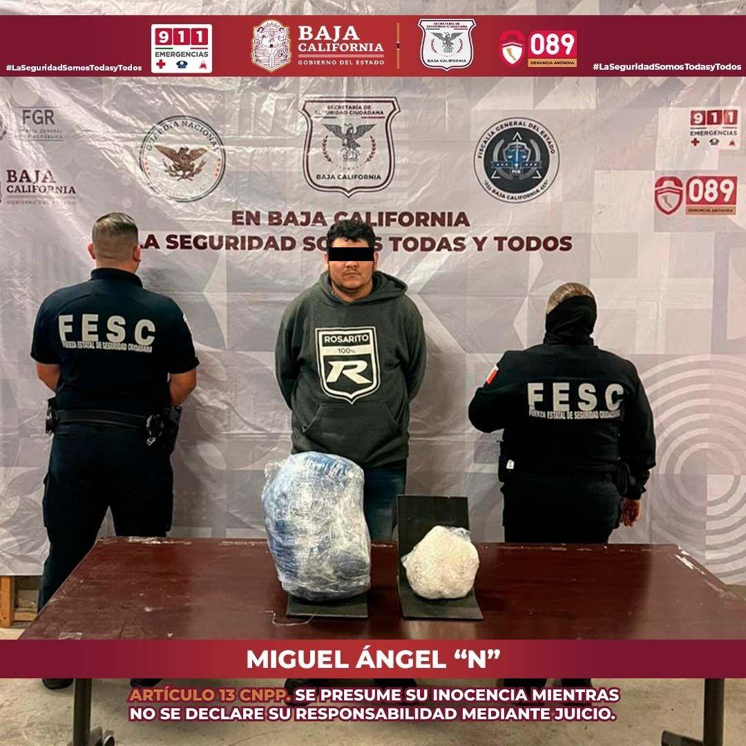 Fuerza estatal asegura vehículo con reporte de robo y más de 2,550 dosis de cristal en Tijuana