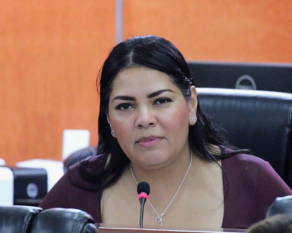 PIDEN QUE SE COLOQUE UN SEMÁFORO EN LA DELEGACIÓN MANEADERO Y SEÑALAMIENTOS DE ZONA ESCOLAR