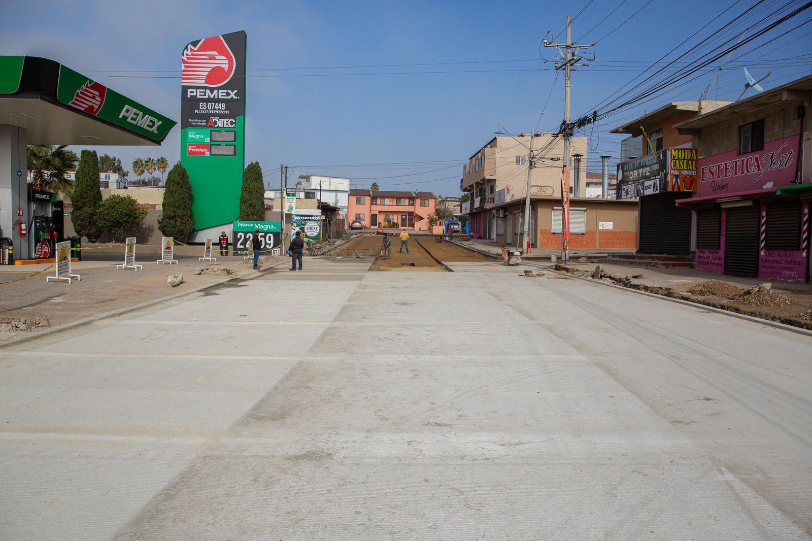 Avanzan los trabajos de rehabilitación con concreto hidráulico en la colonia Crosthwaite