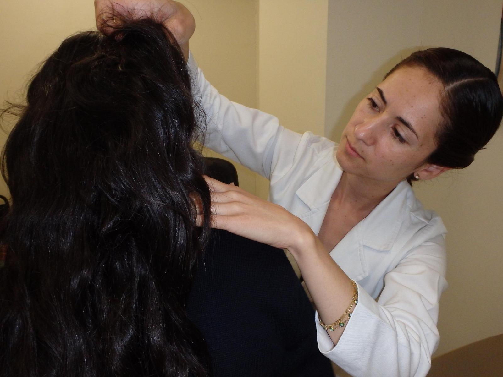 Buscan prevenir pediculosis en escuelas públicas