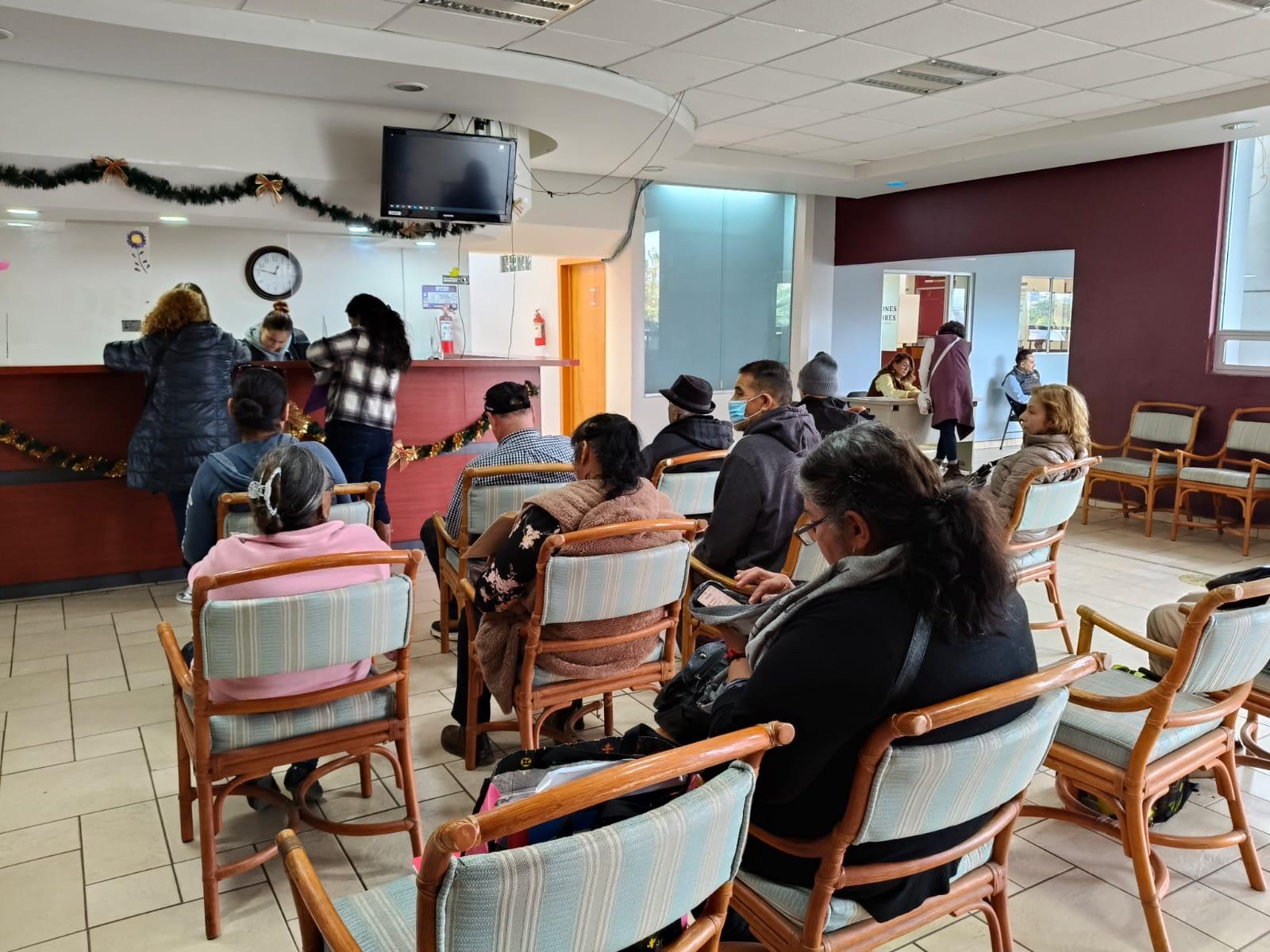Gobierno de Ensenada impulsa movilidad digna e incluyente con revalidación de tarjetones para personas con discapacidad