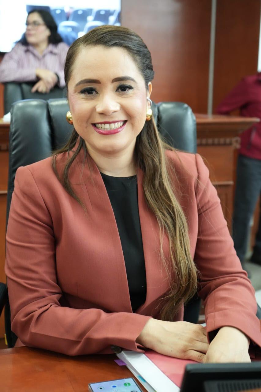 PROPONE DIP. ALEJANDRA ANG RECONOCER A LA SECUNDARIA CARLOS A. CARRILLO