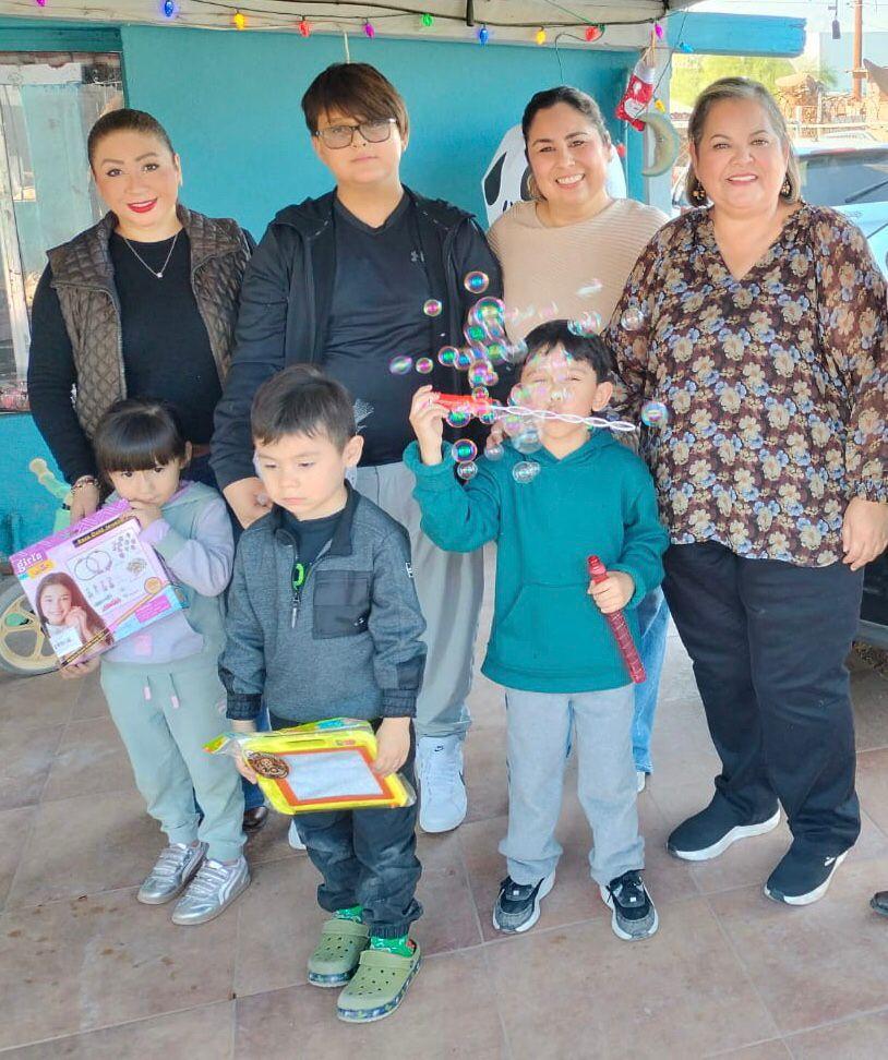 Líderes de comunidades de Mexicali reciben a la diputada federal Evangelina Moreno, agradecen trabajo legislativo