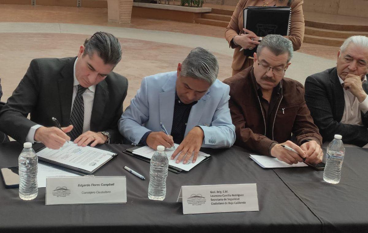 Sellan alianza SSCBC y comité ciudadano de seguridad de Tijuana