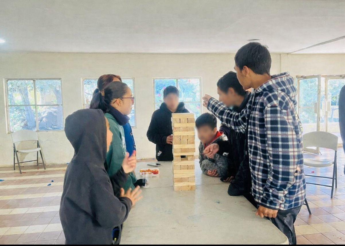 Policía juvenil celebra el día de reyes con convivio en el parque Tecaroca