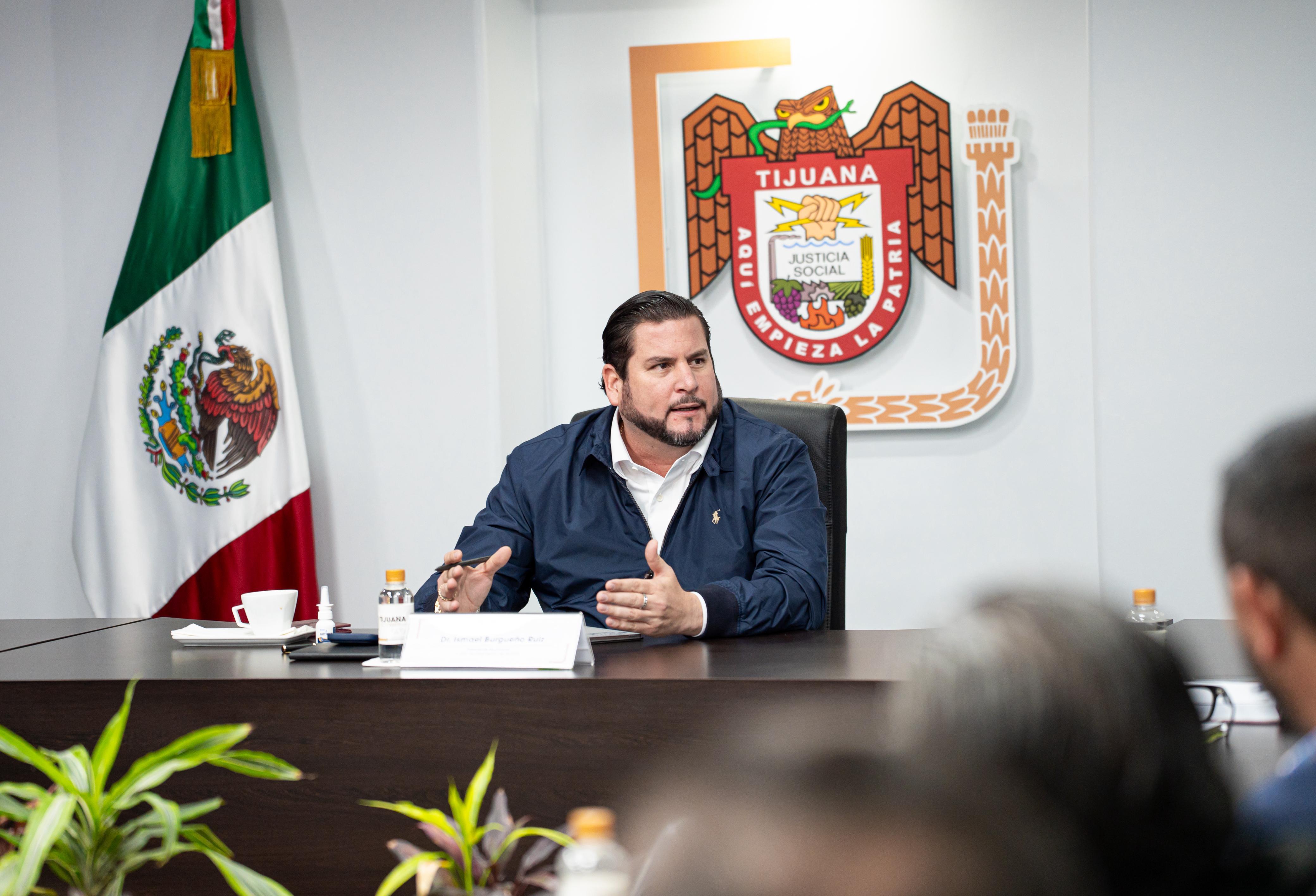 Se reúne Ismael Burgueño con secretaria de Turismo de BC y representantes de organismos empresariales para fortalecer la seguridad turística