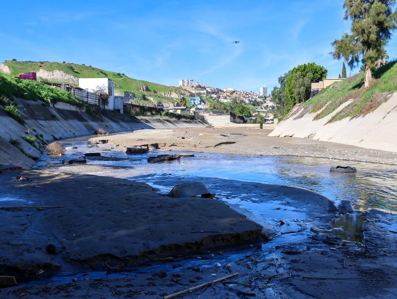 Da Gobierno Municipal de Tijuana mantenimiento permanente a los 32 tanques desarenadores de la ciudad