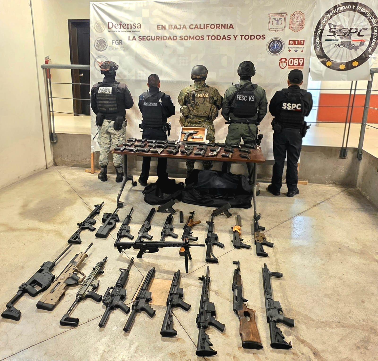 FUERZAS ESPECIALES DE SEGURIDAD EN BC DEBILITAN ORGANIZACIÓN CRIMINAL AL DECOMISAR OTRO ARSENAL