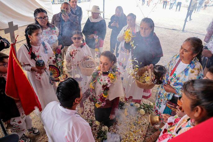“EL GOBIERNO TIENE LA OBLIGACIÓN DE HACER JUSTICIA PARA LOS PUEBLOS”: PRESIDENTA CLAUDIA SHEINBAUM ENTREGA RECONOCIMIENTO A EJIDO “NUEVO CRUZ DEL PALMAR” EN SAN MIGUEL DE ALLENDE, GUANAJUATO