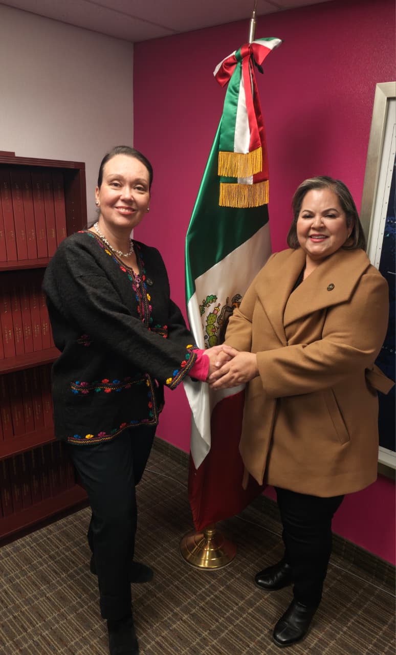 Fortalece Eva Moreno vínculos con el consulado de México en Las Vegas