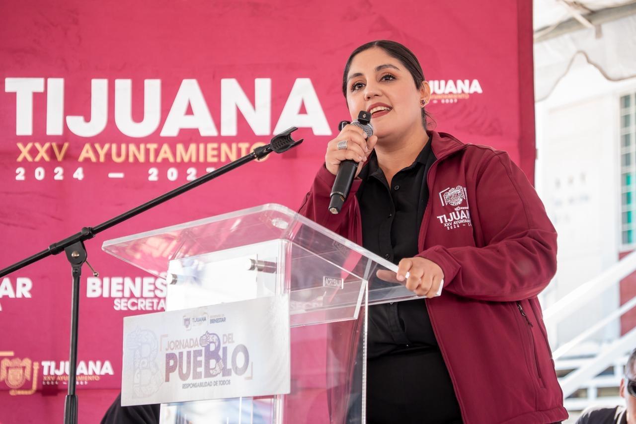 Beneficia Jornada del Pueblo de Ismael Burgueño a residentes de la colonia Libertad