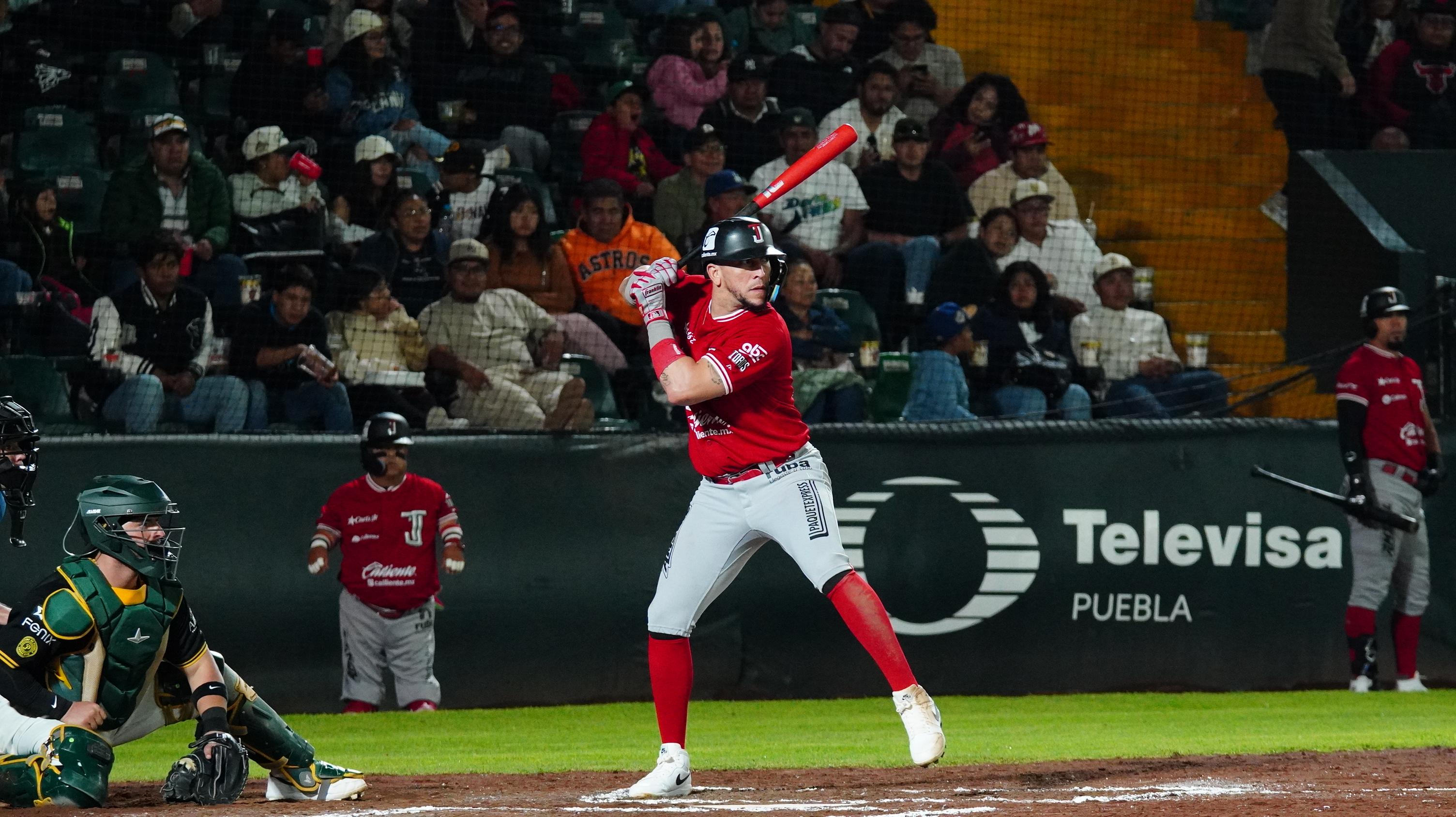 TOROS DIVIDE TRIUNFOS EN DOBLE CARTELERA ANTE PERICOS