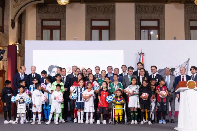 INICIA UNA ETAPA DISTINTA DEL FUTBOL MEXICANO: PRESIDENTA CLAUDIA SHEINBAUM; FMF PRESENTA ESTRATEGIA NACIONAL DE FORMACIÓN