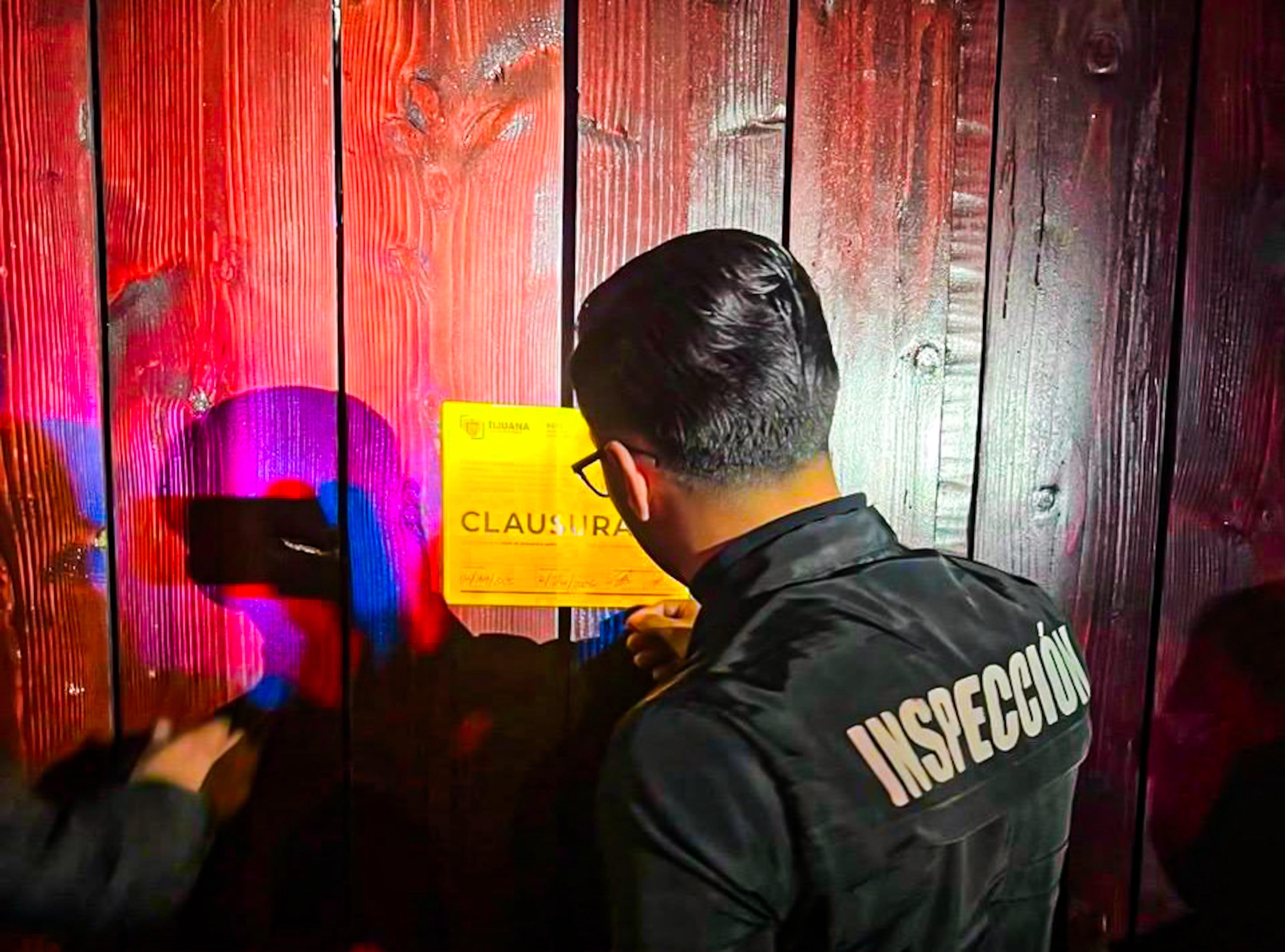 Clausura Gobierno Municipal de Tijuana fiesta clandestina con presencia de menores de edad