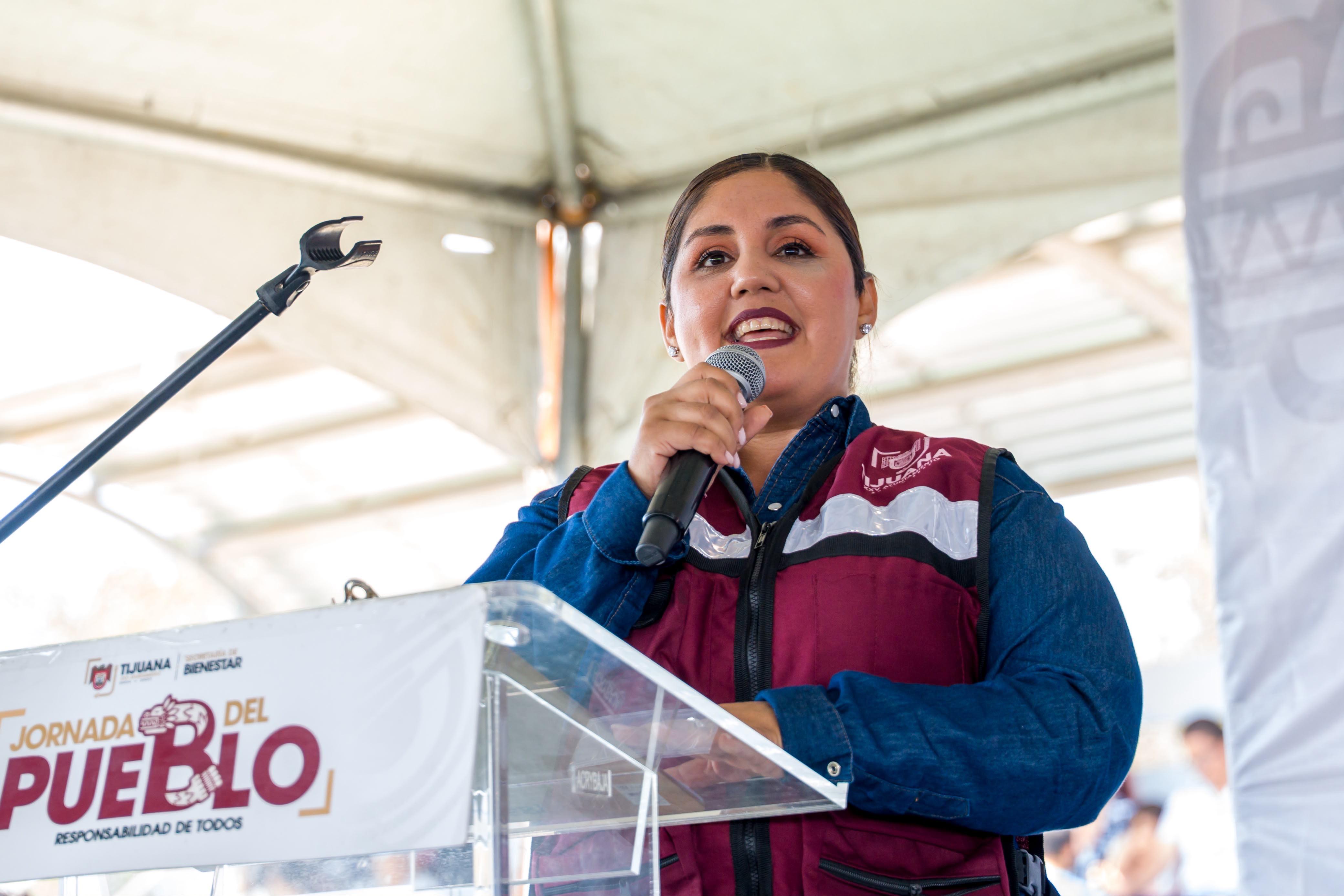Acerca Gobierno Municipal servicios a la ciudadanía con Jornada del Pueblo en Playas de Tijuana