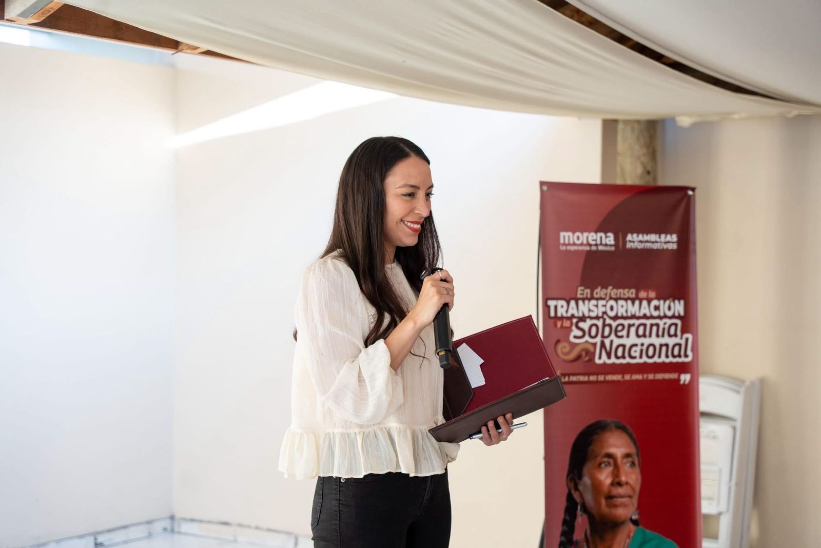 Inicia Julieta Ramírez asambleas por la soberanía en Rosarito