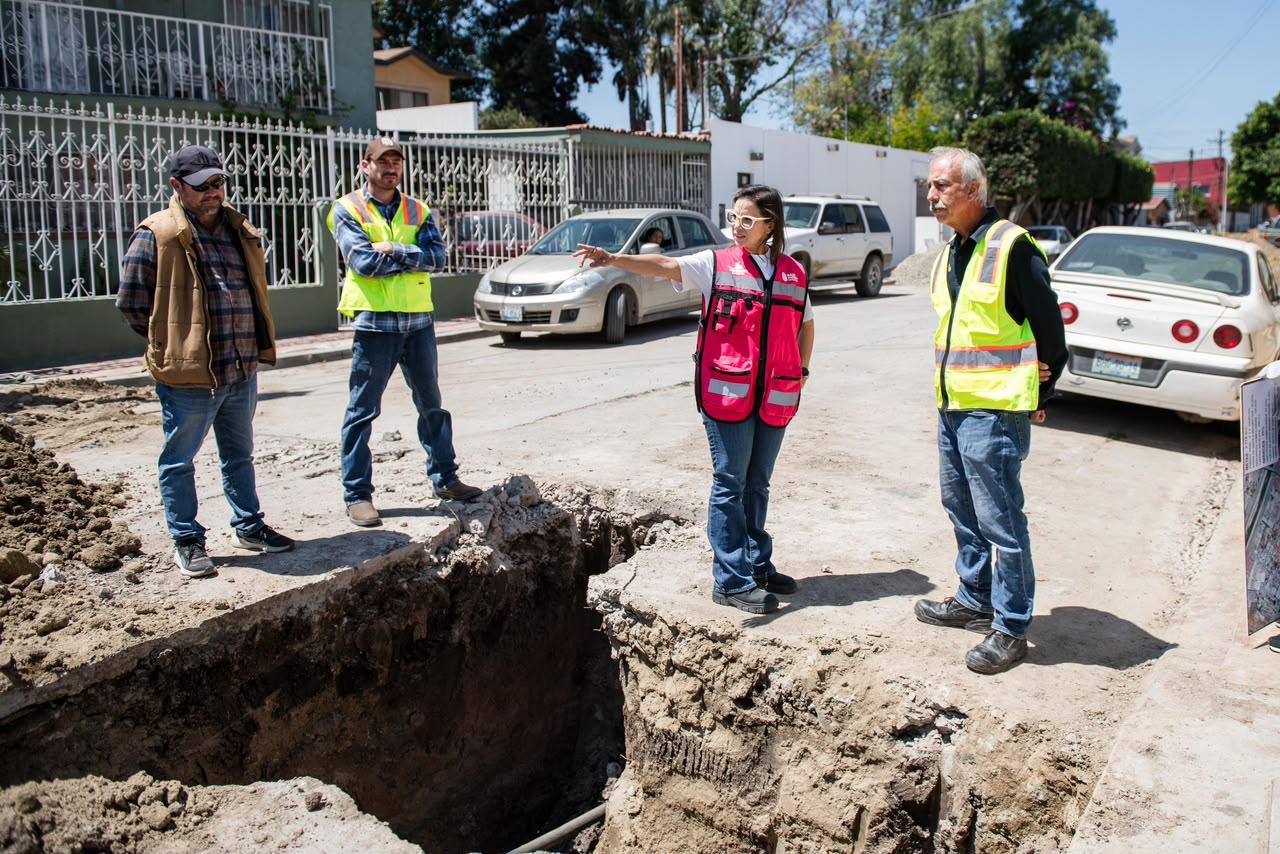 CESPT sustituye redes de agua y drenaje que concluyeron su vida útil en distintas zonas de Tijuana