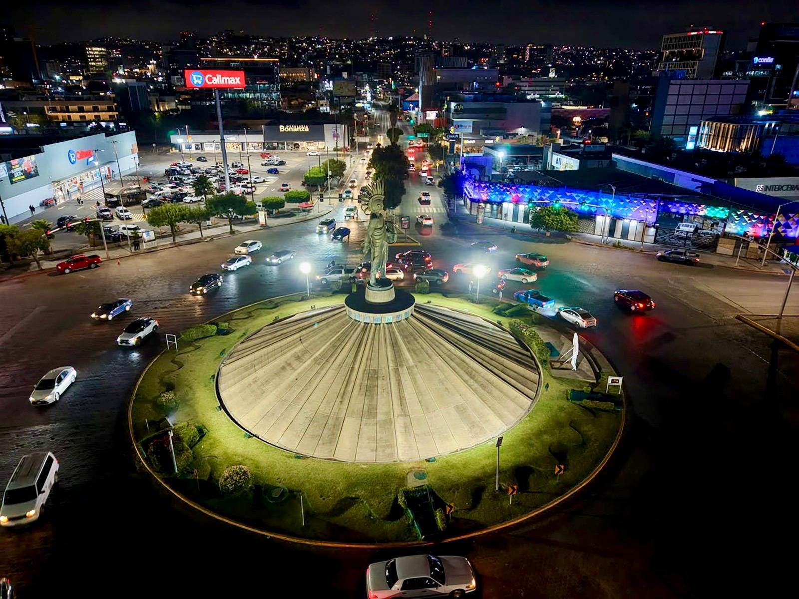 Ilumina XXV Ayuntamiento de Tijuana la Glorieta Cuauhtémoc