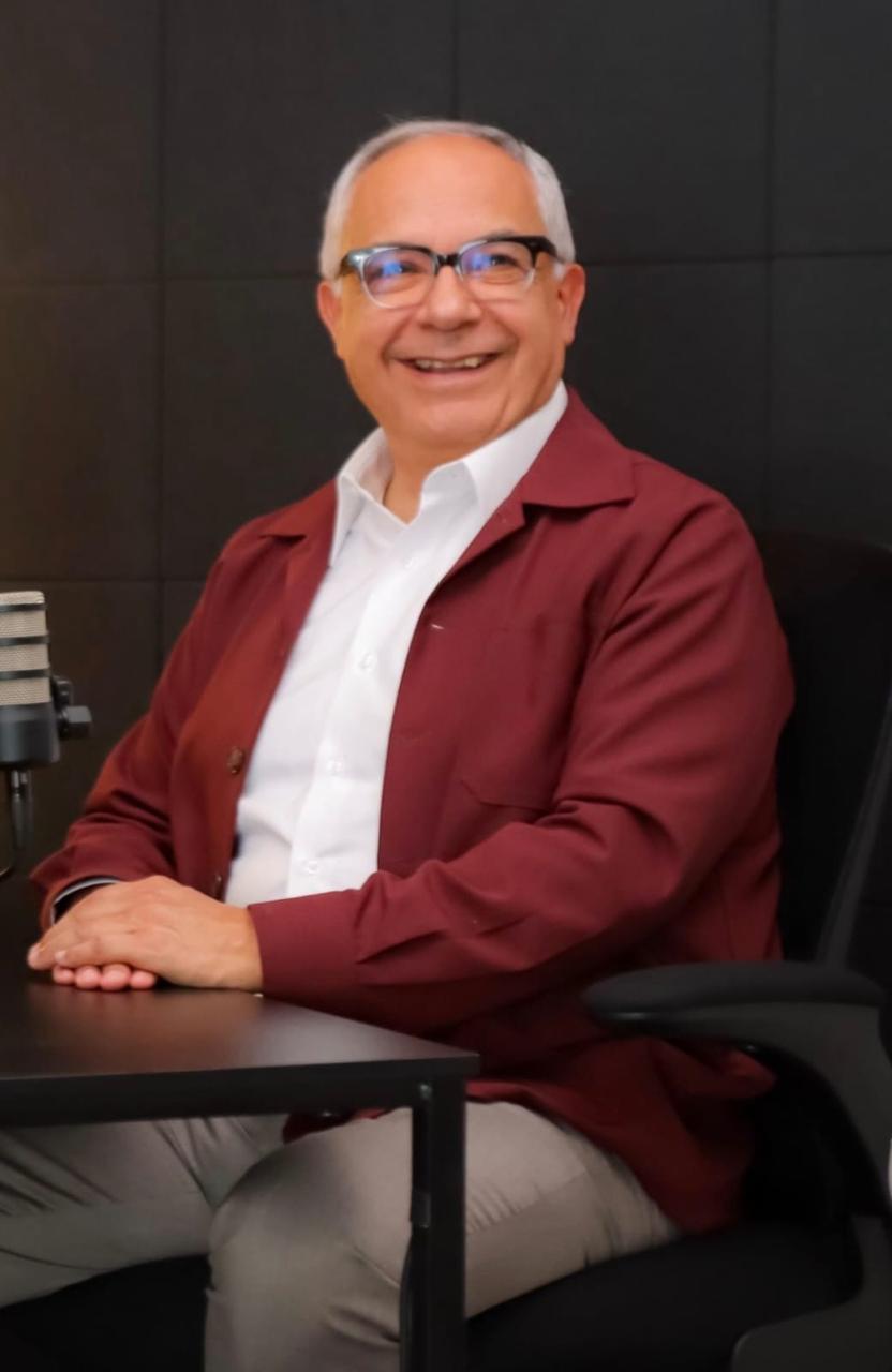 Recibe Alfredo Álvarez peticiones ciudadanas para incluir la salud mental en el Plan Maestro